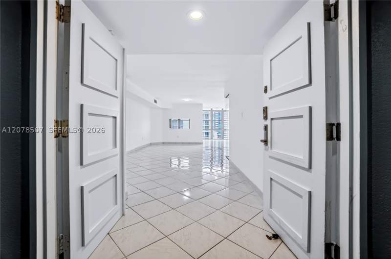 1 bedroom Condominium at 6423 Collins Ave 1702, Mar Del Plata Condo, Miami Beach — photo 5