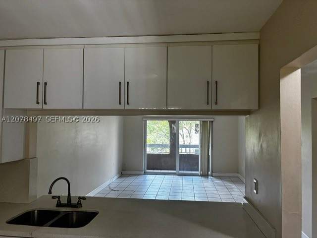 2 bedroom Condominium at 7830 Camino Real K310, Village Of Kings Creek Co, Miami — photo 2