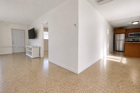17530 NW 27th Ct, Miami Gardens FL - photo 6 of 14