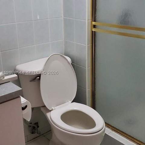 1305 W 46th St 108, Hialeah FL - photo 10 of 12
