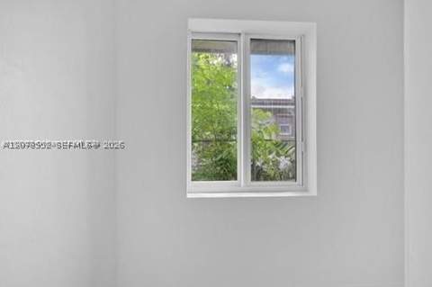 655 SW 5th St, Homestead FL - photo 15 of 23