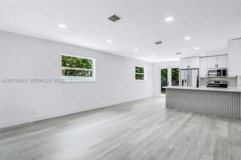 655 SW 6th Ter, Florida City FL - photo 14 of 44
