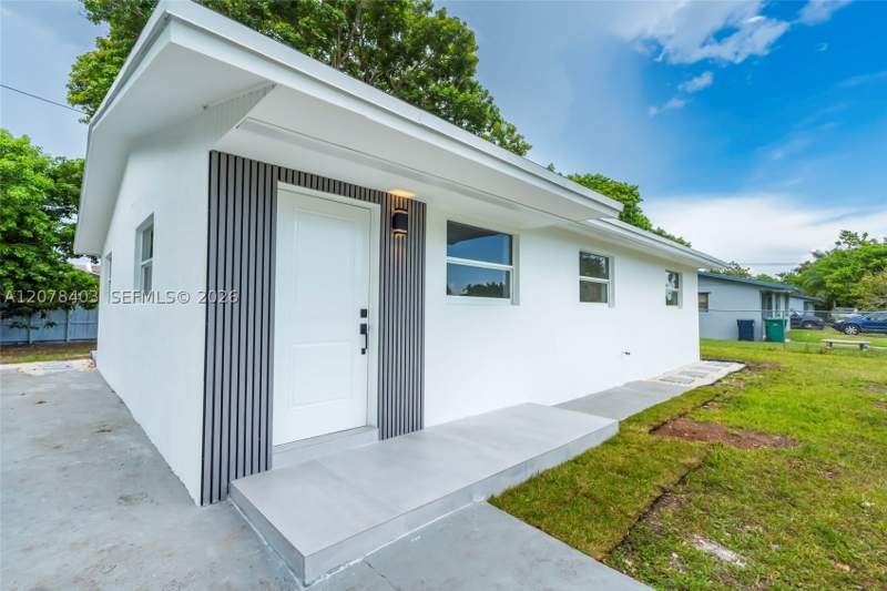 3 bedroom SingleFamilyResidence at 655 SW 6th Ter, Friedland Manor, Florida City — photo 3