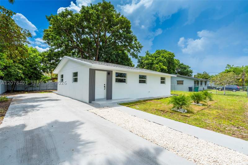 3 bedroom SingleFamilyResidence at 655 SW 6th Ter, Friedland Manor, Florida City — photo 4