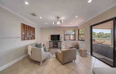 13267 SW 9th Ln, Miami FL - photo 10 of 32