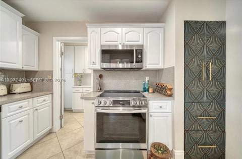 13267 SW 9th Ln, Miami FL - photo 12 of 32