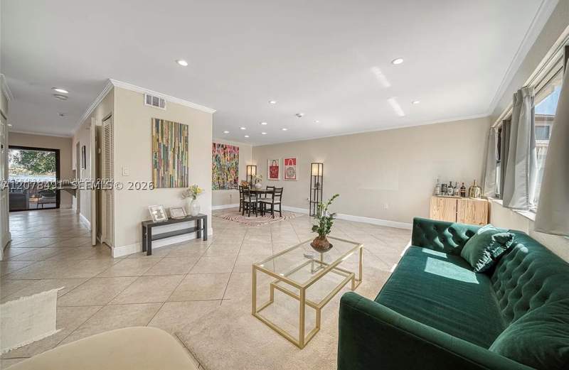 3 bedroom SingleFamilyResidence at 13267 SW 9th Ln, Tamiami Lakes Sec 5, Miami — photo 4