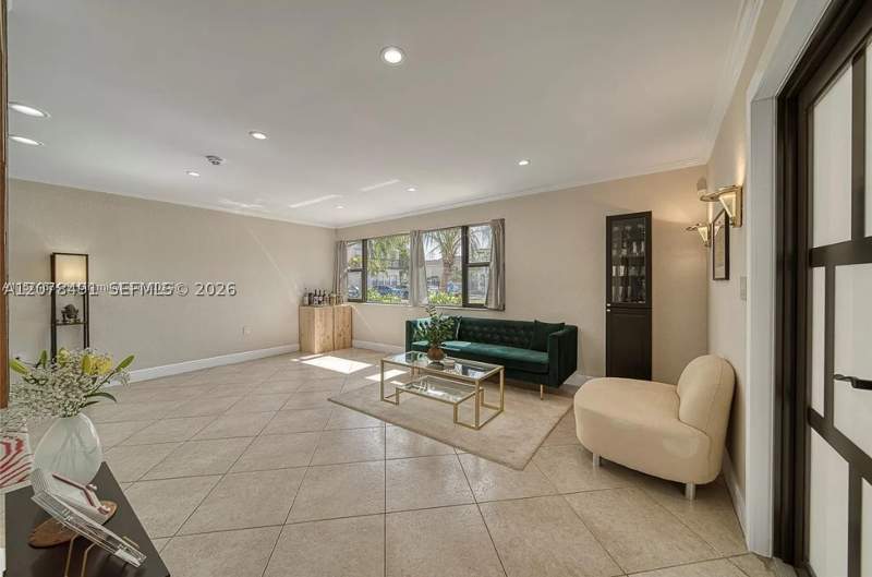 3 bedroom SingleFamilyResidence at 13267 SW 9th Ln, Tamiami Lakes Sec 5, Miami — photo 5