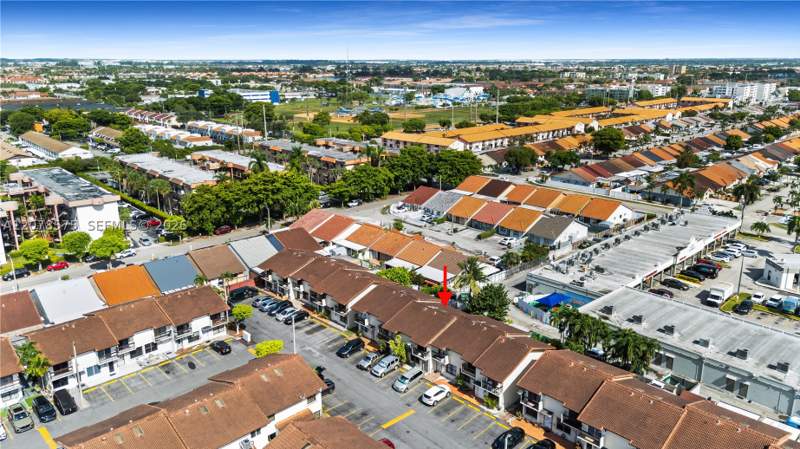 2 bedroom Condominium at 2093 W 54th Ter 38, Second West Lake Condo, Hialeah — photo 3