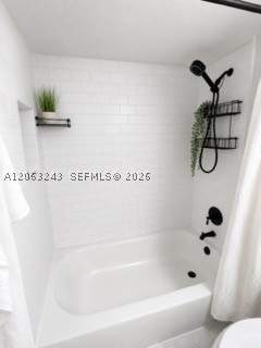 8520 SW 212th St 305, Cutler Bay FL - photo 9 of 17