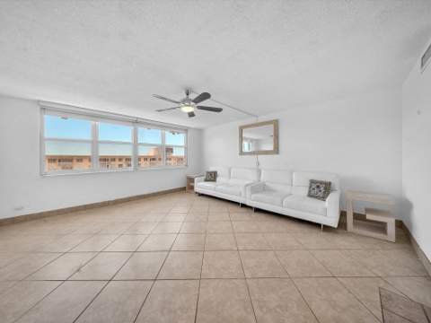 251 174th Street 2310, Sunny Isles Beach FL - photo 11 of 24