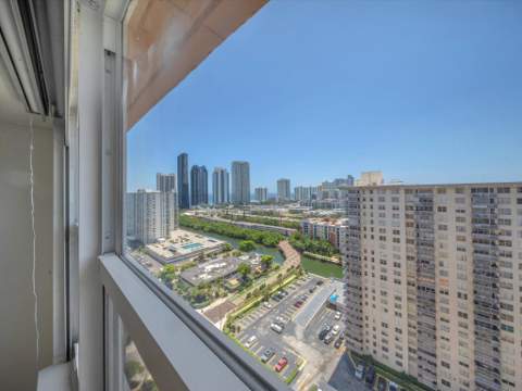 251 174th Street 2310, Sunny Isles Beach FL - photo 18 of 24