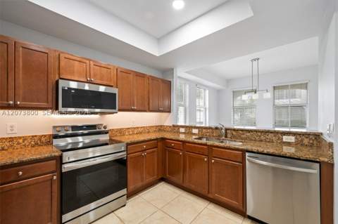 11503 NW 89th St 101, Doral FL - photo 13 of 49