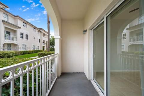 11503 NW 89th St 101, Doral FL - photo 17 of 49