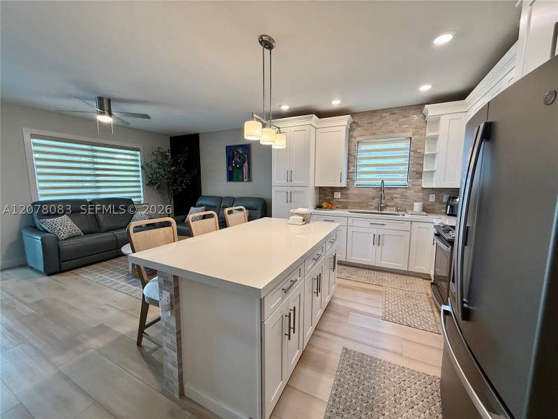 4 bedroom SingleFamilyResidence at 167 SE 24th Ave, Kingman Commons, Homestead — photo 3