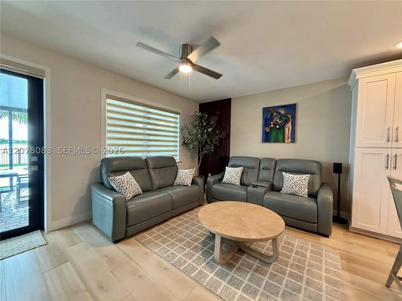 4 bedroom SingleFamilyResidence at 167 SE 24th Ave, Kingman Commons, Homestead — photo 4