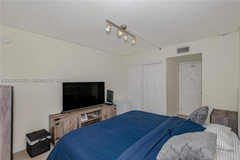 492 NW 165th St Rd C112, Miami FL - photo 17 of 32