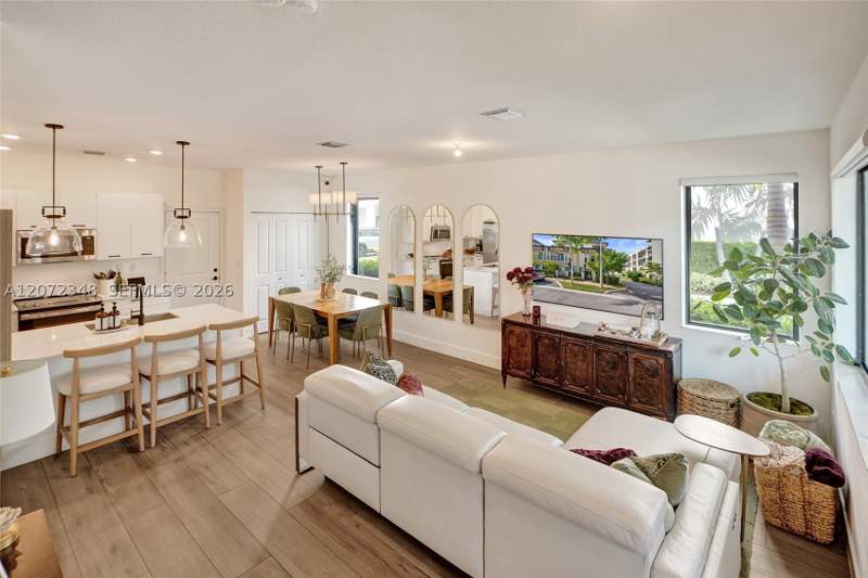 3 bedroom Townhouse at 8166 NW 42nd St, Downtown Doral South Phas, Doral — photo 3