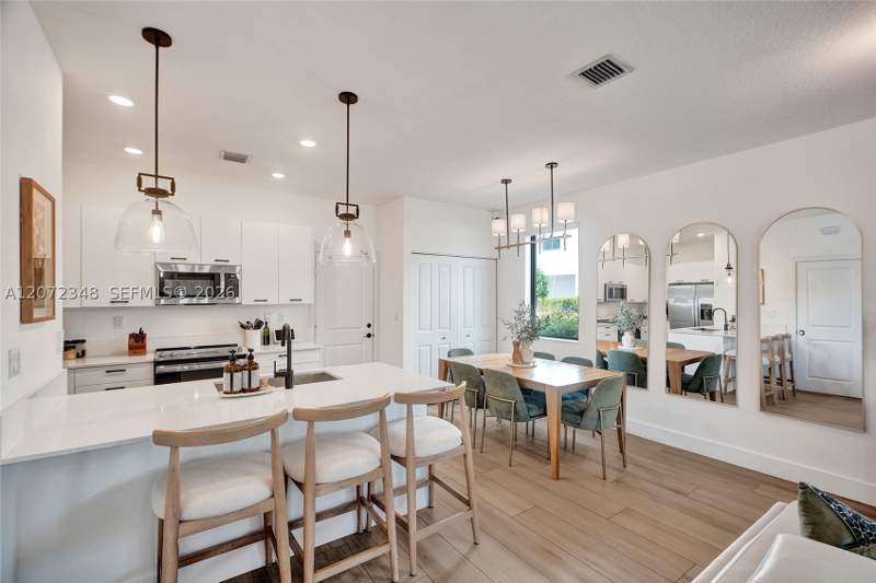 3 bedroom Townhouse at 8166 NW 42nd St, Downtown Doral South Phas, Doral — photo 5