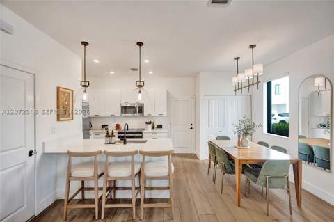 8166 NW 42nd St, Doral FL - photo 6 of 109