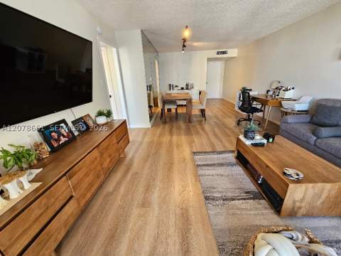 18061 Biscayne Blvd 1602, Aventura FL - photo 14 of 41