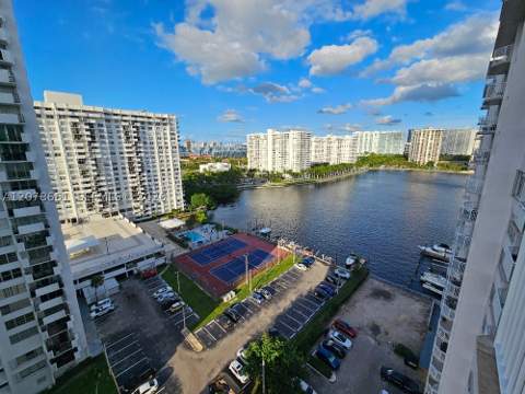 18061 Biscayne Blvd 1602, Aventura FL - photo 17 of 41