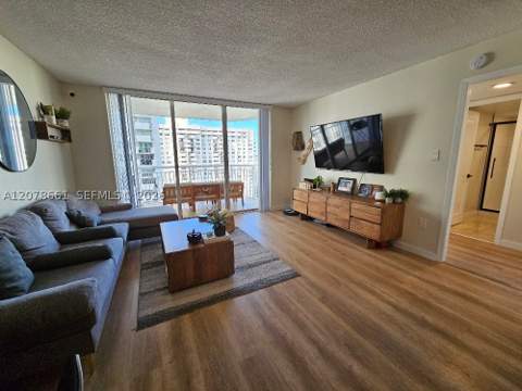 18061 Biscayne Blvd 1602, Aventura FL - photo 7 of 41