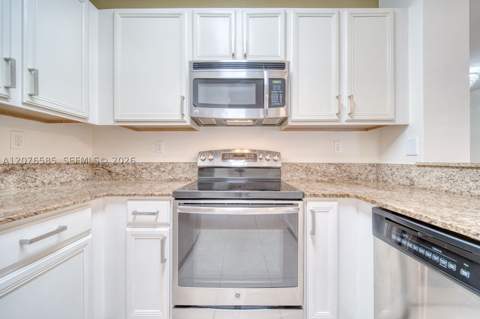 14053 SW 270th Ter, Homestead FL - photo 15 of 48