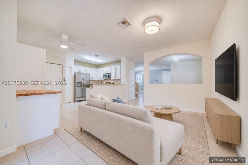 3 bedroom Townhouse at 14053 SW 270th Ter, Mandarin Lakes, Homestead — photo 4