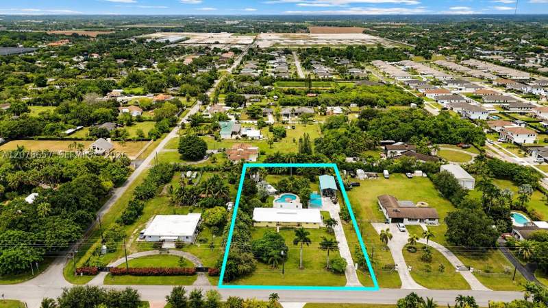 3 bedroom SingleFamilyResidence at 19345 SW 312th St, Redland, Homestead — photo 2