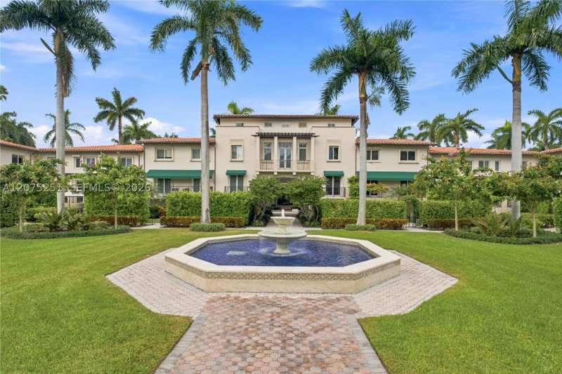 5 bedroom Townhouse at 13626 Deering Bay Dr, Deering Bay Club Villas, Coral Gables — photo 1