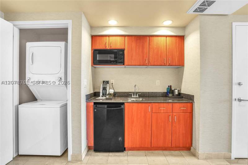 0 bedroom Condominium at 18001 Collins Ave 917, Trump International Sones, Sunny Isles Beach — photo 5