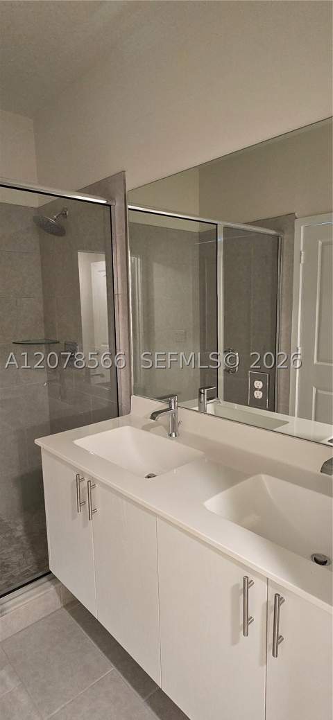 4242 NW 82nd Ave, Doral FL - photo 17 of 43