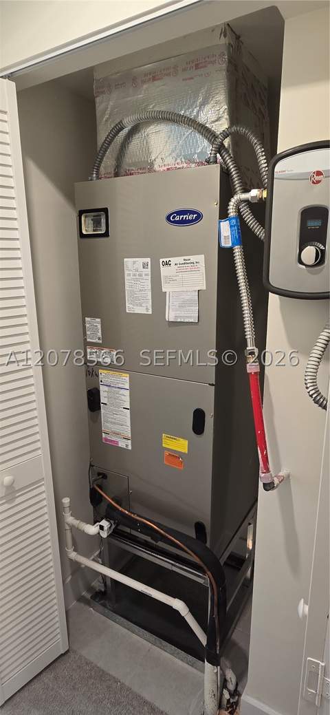 4242 NW 82nd Ave, Doral FL - photo 19 of 43
