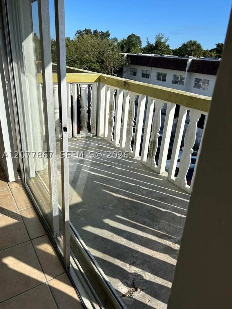 2 bedroom Condominium at 15201 NE 6th Ave C302, Ola Condo, Miami — photo 1