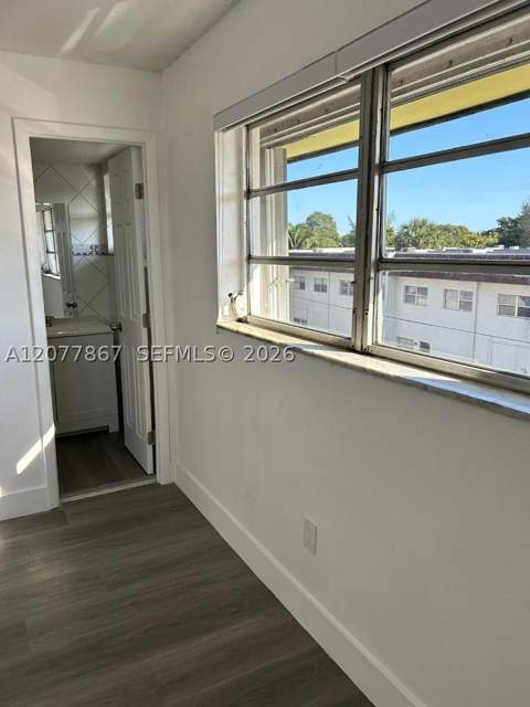 15201 NE 6th Ave C302, Miami FL - photo 22 of 27