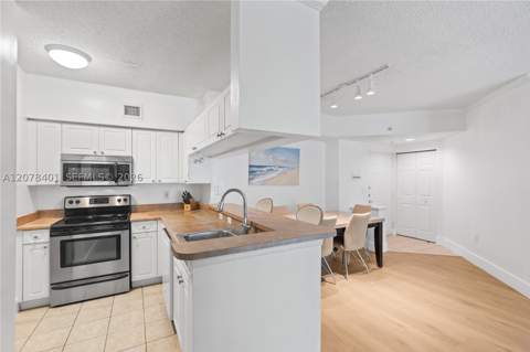 17145 N Bay Rd 4311, Sunny Isles Beach FL - photo 8 of 34