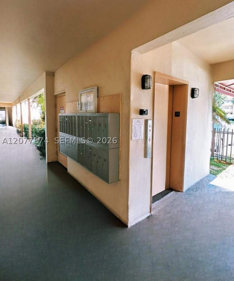 1 bedroom Condominium at 1885 NE 121st St 16, Sutton House Condo, North Miami — photo 5