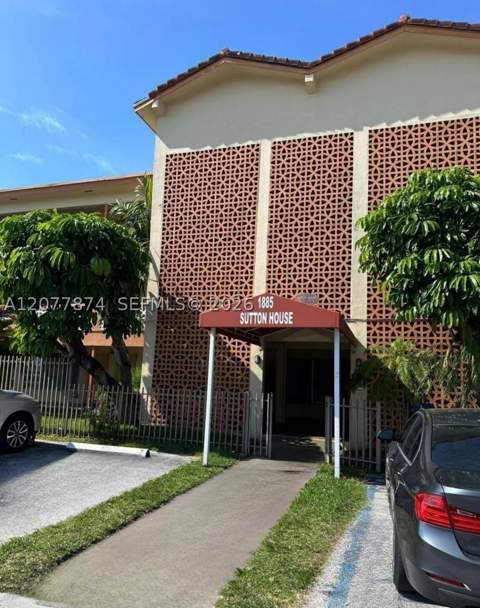 1885 NE 121st St 16, North Miami FL - photo 6 of 15