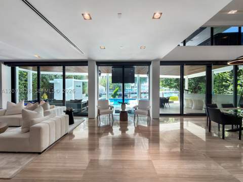 528 Lakeview Ct, Miami Beach FL - photo 15 of 62