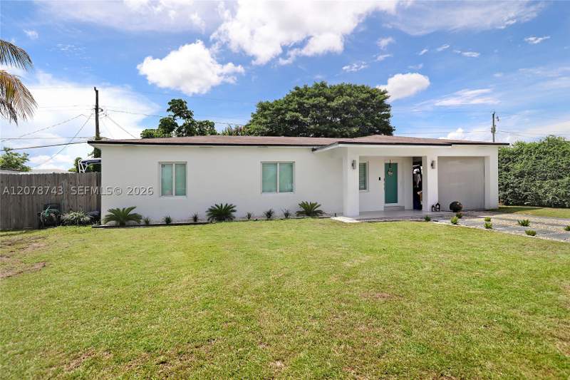 3 bedroom SingleFamilyResidence at 14940 Pierce St, Richmond Heights, Miami — photo 3