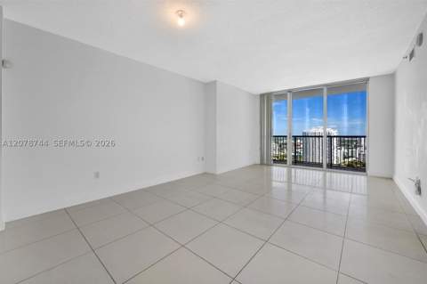 1750 N Bayshore Dr 4011, Miami FL - photo 6 of 20