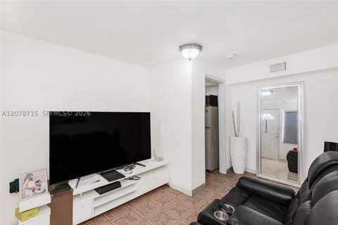 359 W 35th St, Hialeah FL - photo 24 of 34