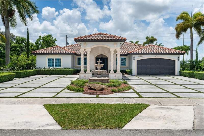4 bedroom SingleFamilyResidence at 17122 SW 156th Ct, Kessler Grove Sec 4, Miami — photo 4