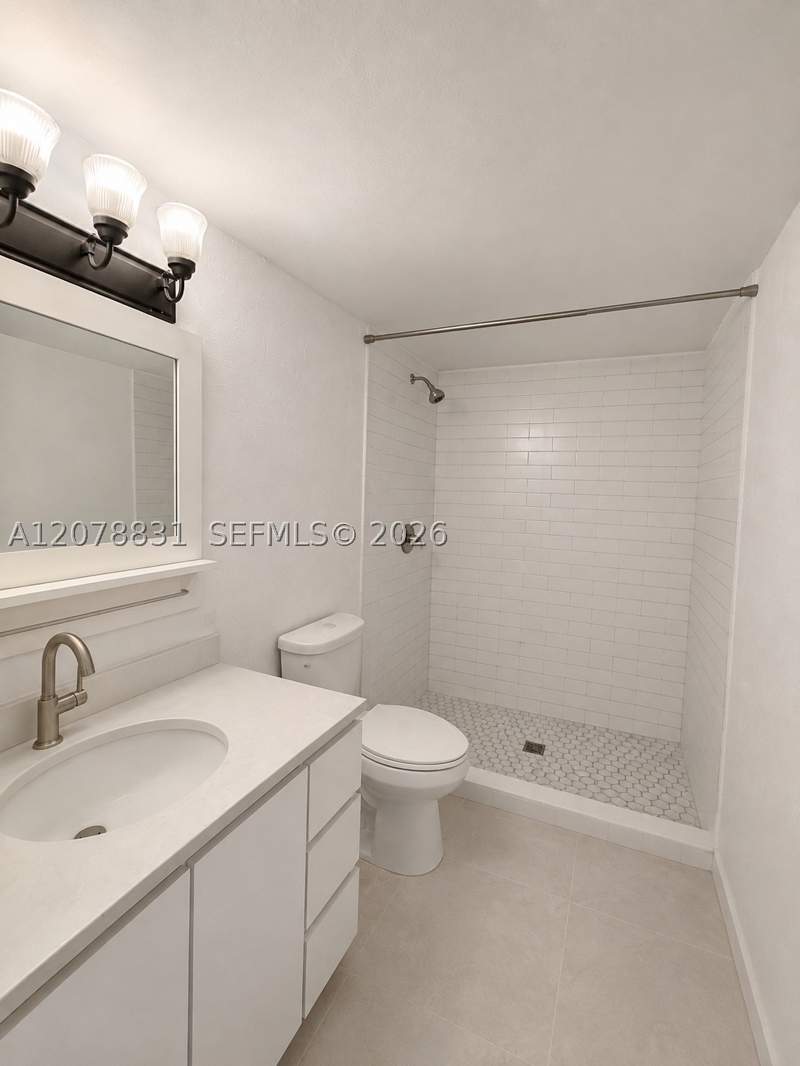 2 bedroom Condominium at 5055 NW 7th St 1004, Half Moon Towers Condo, Miami — photo 4