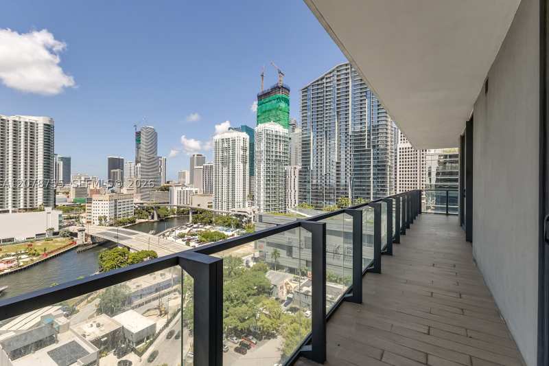 2 bedroom Condominium at 88 SW 7th St 1511, Rise Condo, Miami — photo 1