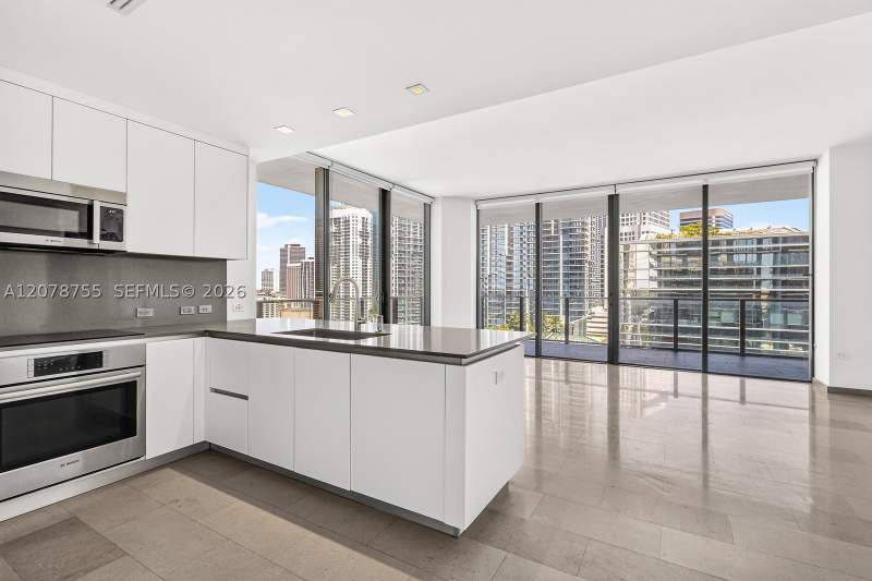 2 bedroom Condominium at 88 SW 7th St 1511, Rise Condo, Miami — photo 4