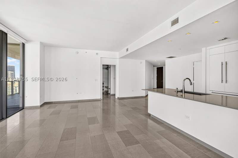 2 bedroom Condominium at 88 SW 7th St 1511, Rise Condo, Miami — photo 5