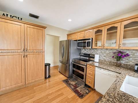1820 NW 172nd Ter, Miami Gardens FL - photo 6 of 14