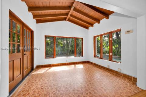 5111 Maggiore St, Coral Gables FL - photo 16 of 37